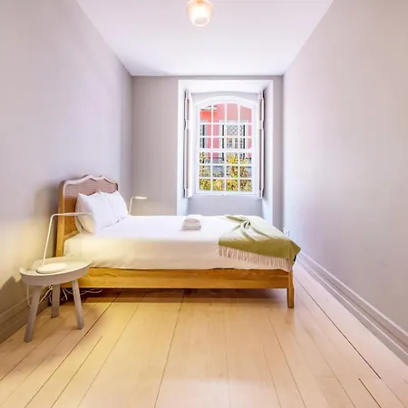 Appartement Guestready - Newly Renovated Chiado Haven *