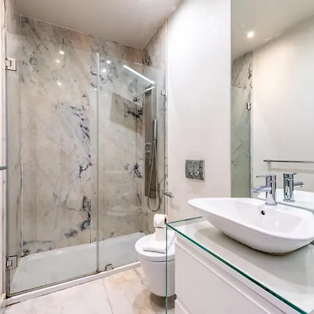 Guestready - Newly Renovated Chiado Haven Лісабон