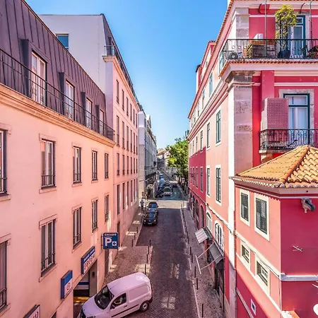 Guestready - Newly Renovated Chiado Haven Lizbona