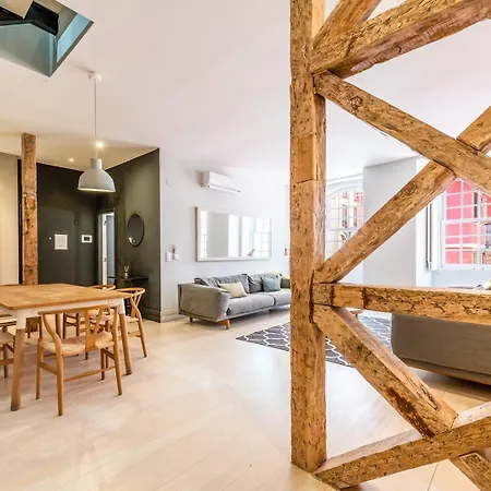 Guestready - Newly Renovated Chiado Haven Lejlighed